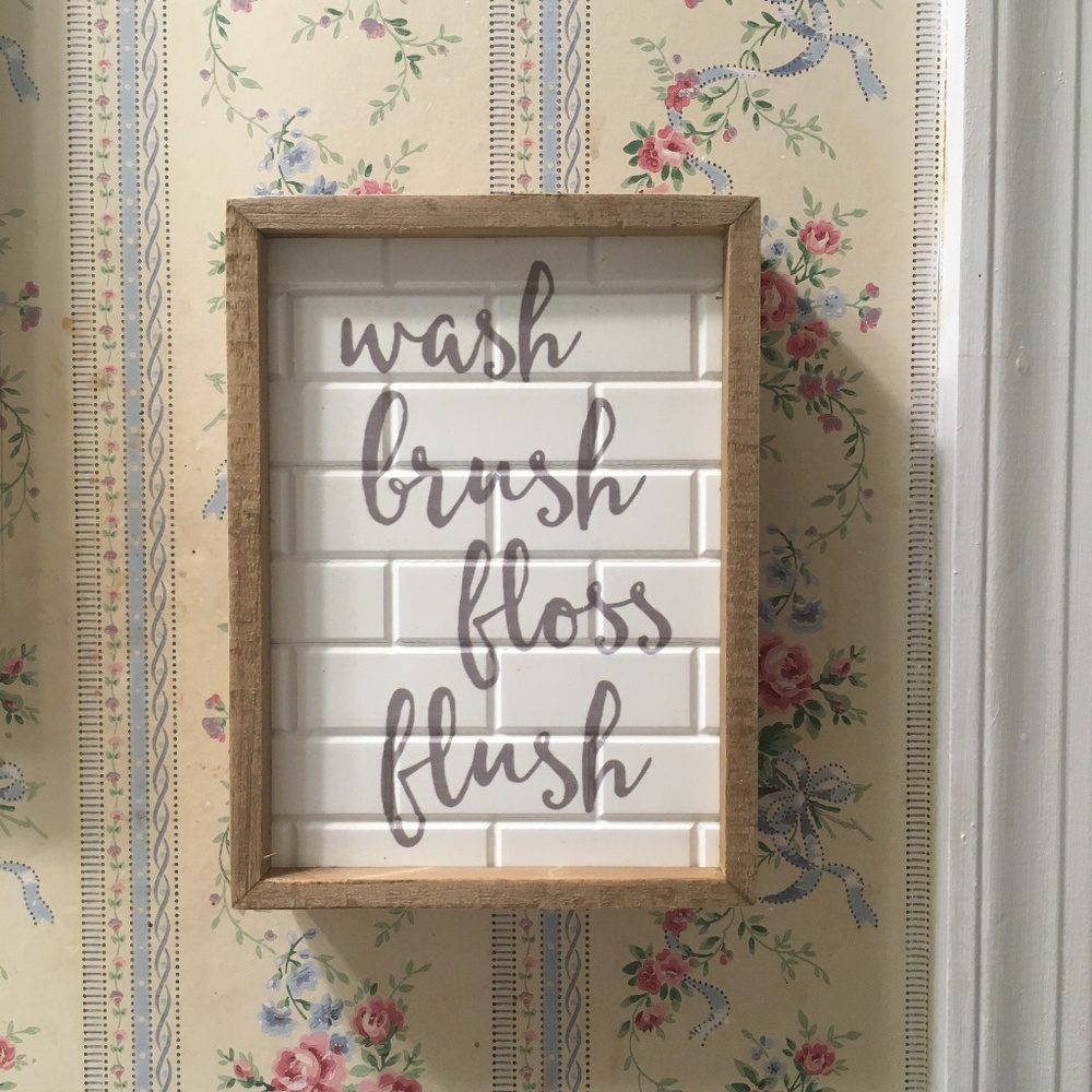 NWOT Cute Wood Bathroom Sign